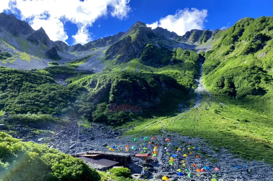 初めてのテント泊登山！知っておきたいルールとマナー、魅力や注意点を解説