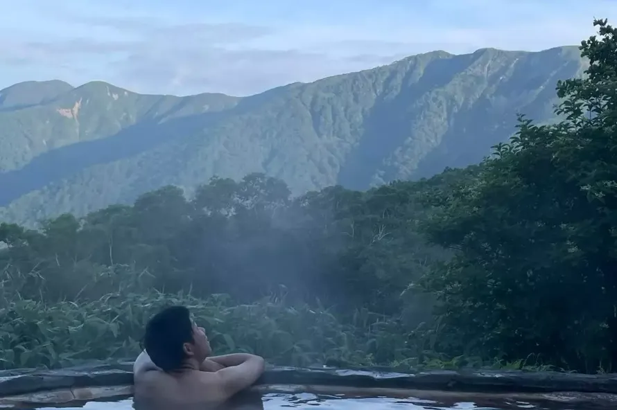 【山小屋泊・テント泊登山】那須岳-絶景の露天風呂を楽しむ三斗小屋温泉・煙草屋旅館ルート