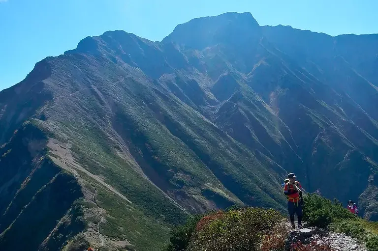 百名山『五竜岳』｜車で行くベスト登山プラン・とおみ駅駐車場情報