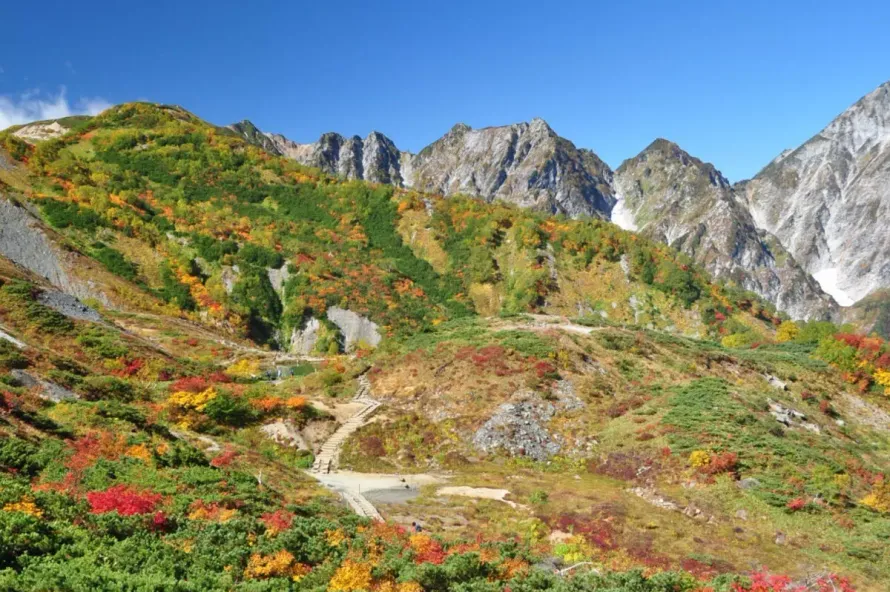 北アルプスのおすすめ紅葉登山15選！【絶景スポットと登山コースを徹底仮説】