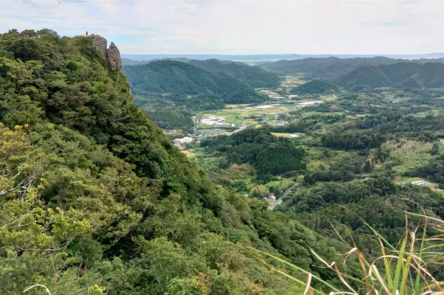 【日帰り登山】伊予ヶ岳の難易度・鎖場情報-房総のマッターホルン