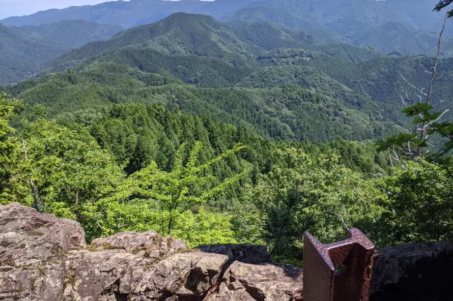 伊豆ヶ岳の魅力を知る！初心者からベテランまで楽しめる日帰り登山