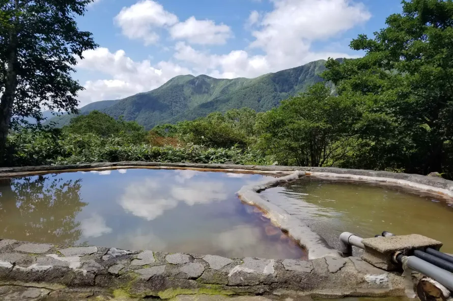 【登山×温泉】で至福の時間を過ごそう！山と湯の両方を楽しむ山旅27選