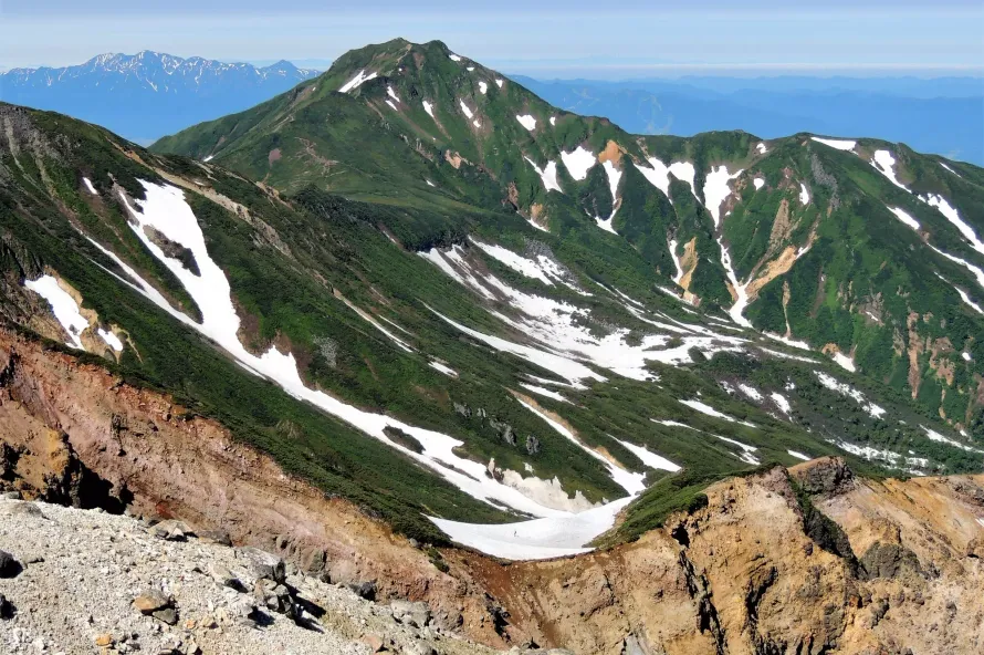 富良野岳の日帰り登山-初心者でも安心の難易度別ルートとおすすめの観光スポットも紹介！