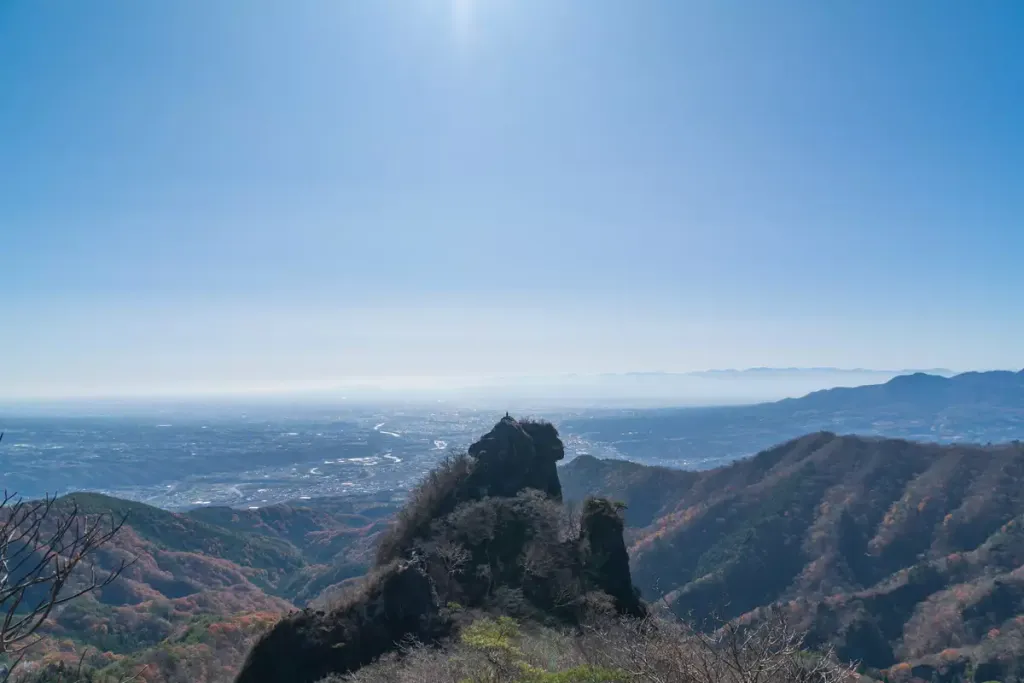 子持山日帰り登山|難易度別コース紹介【奇岩・獅子岩に挑む】