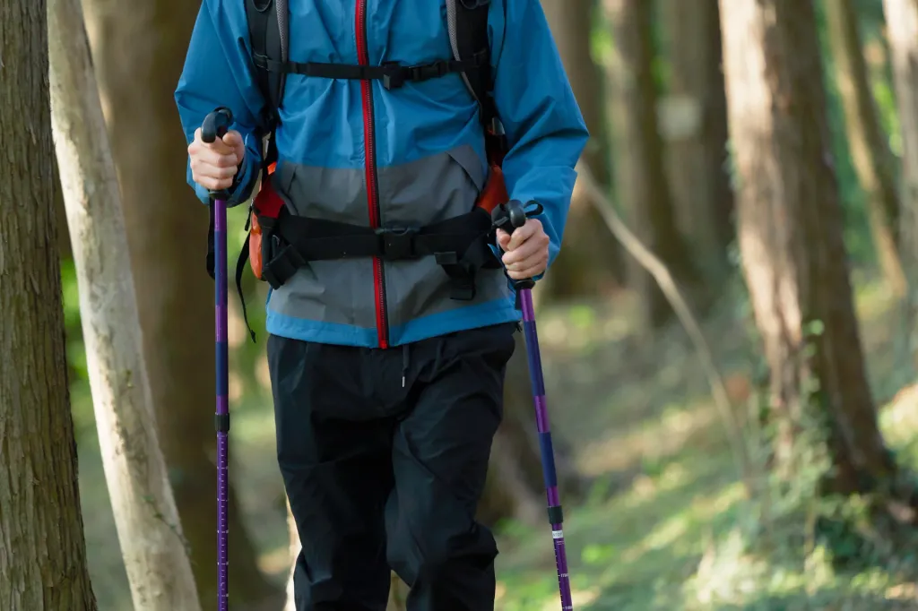 登山の服装を気温別に徹底紹介!20℃以上、15℃、10℃、5℃、0℃以下のレイヤリング&おすすめアイテム21選