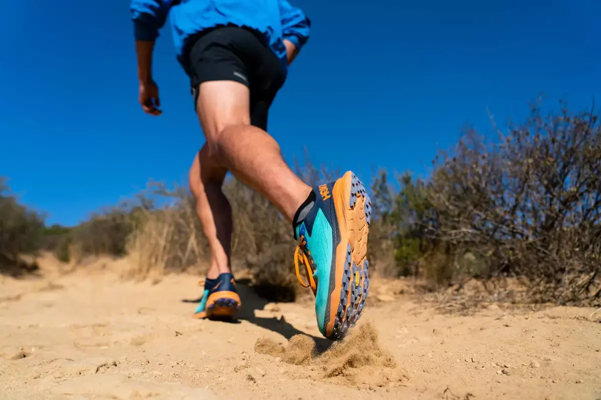 飛ぶように走るトレイルランニングシューズHOKA ONE ONE「ZINAL」が新登場
