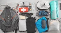【テント泊・小屋泊】無理なくできる登山装備の軽量化マニュアル！プロのおすすめギアも紹介