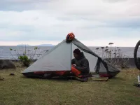 シックスムーンデザインズ ワイルドオアシス　軽量で快適なシェルター