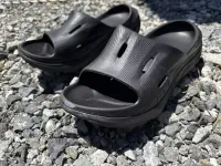 履き心地もデザインも満点級！大人のためのHOKA(ホカ)リカバリーサンダル