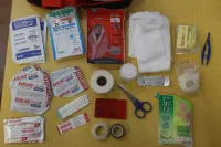 登山で必須のファーストエイドキット