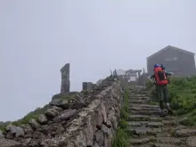 月山