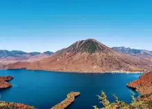 半月山