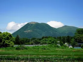 鍋割山