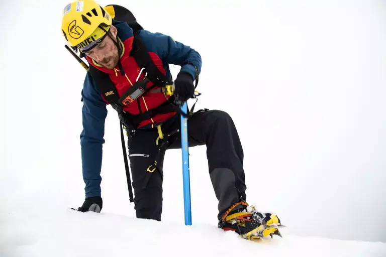 グリベルの登山用ヘルメット-かっこいいデザインで日本人の頭に合う｜ヘルメット｜登山ギア｜山のモノ｜登山・トレラン・山スキーマガジン「山旅旅」