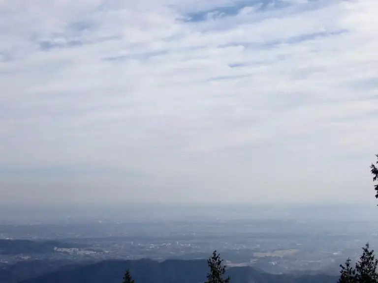 大山三峰山 登山 登山道 眺望