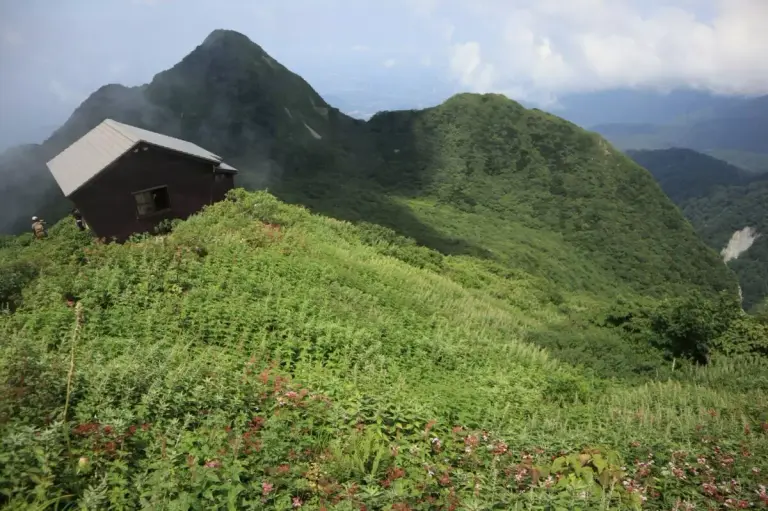 ユートピア小屋