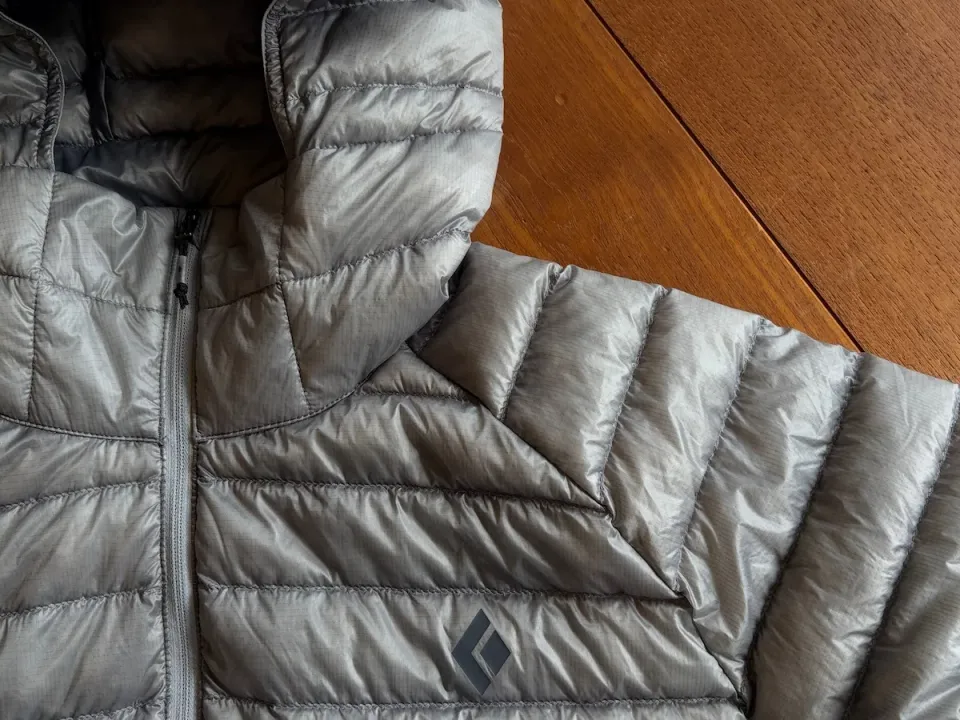 軽量ダウンフーディ徹底比較：登山で“ちょうどいい暖かさ”を求める人へ