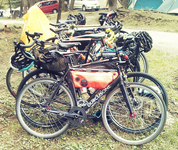 自転車キャンプのサイクルバッグ