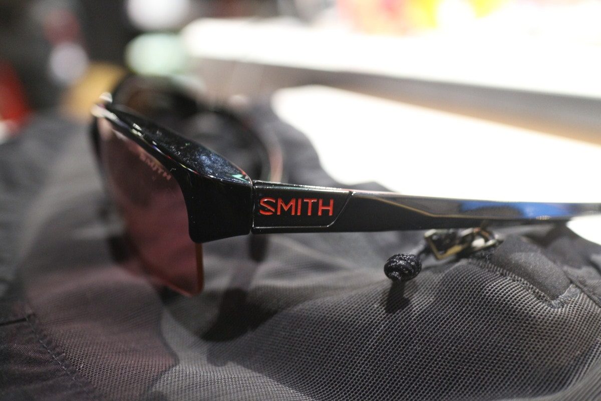 スミスのサングラス