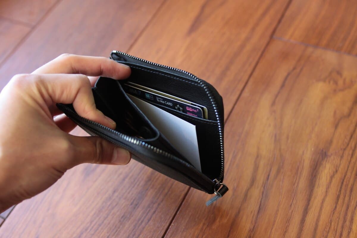 カードが取り出しやすく見つけやすい財布