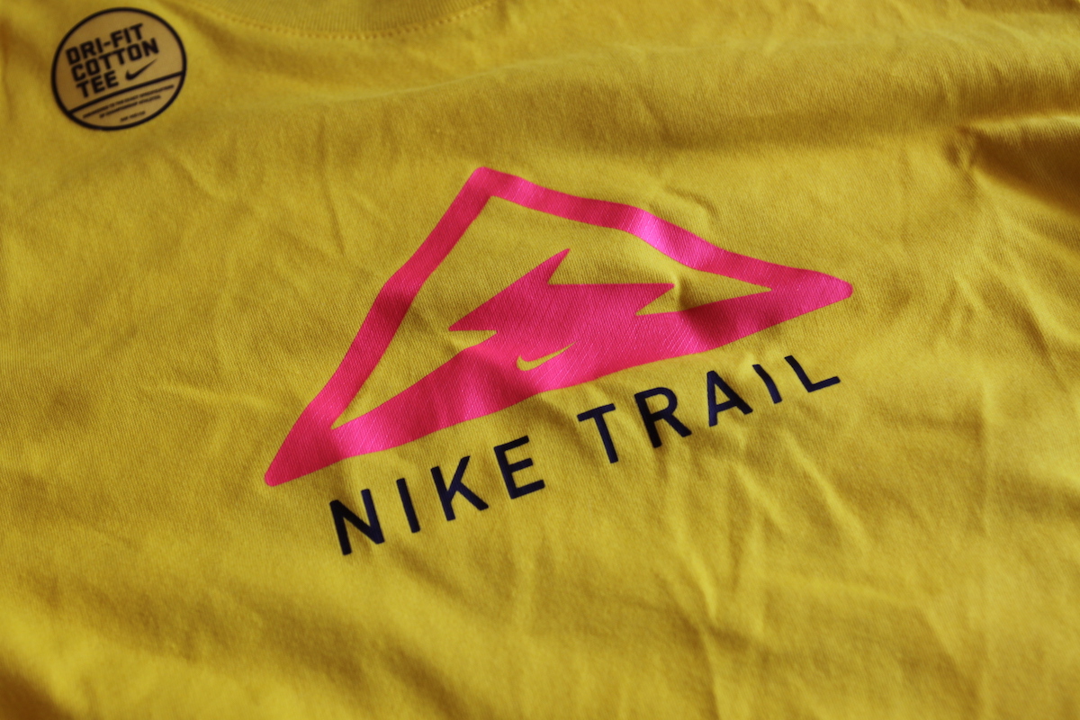 NIKE TRAILのランニングに最適なTシャツ