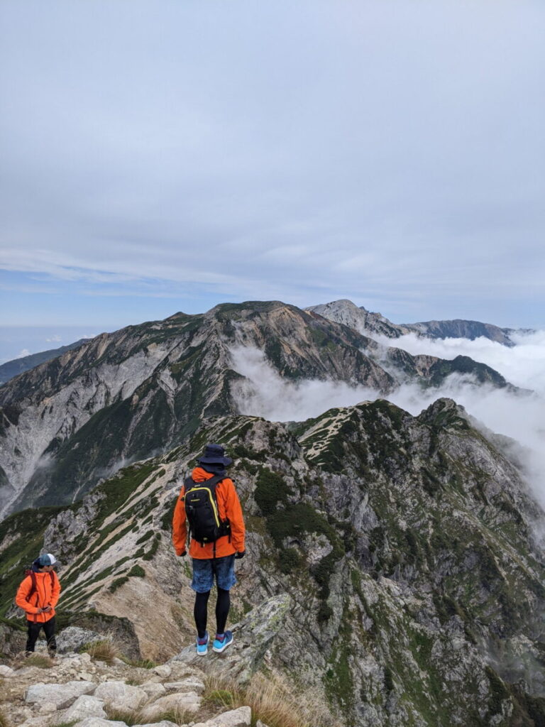 唐松岳の登山が人気の理由　後立山連峰の玄関口
