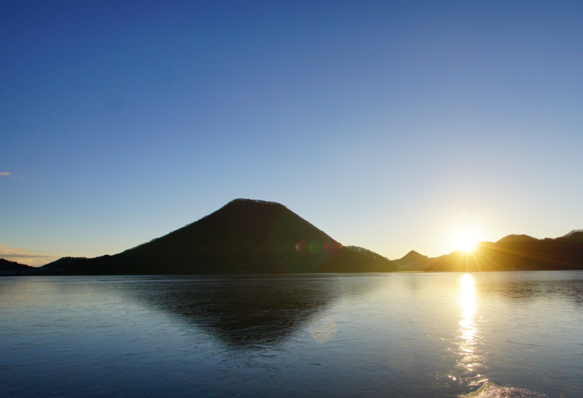 日の出と榛名富士の景色が素晴らしい榛名山