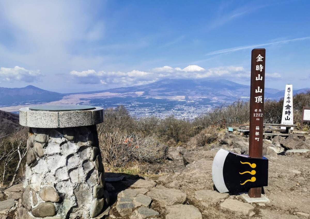 富士山の雄大な景色を1時間35分で楽しめる-金時山(神奈川県・静岡県)